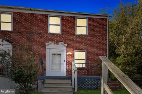 313 Charter Oak Ave, Baltimore, MD 21212