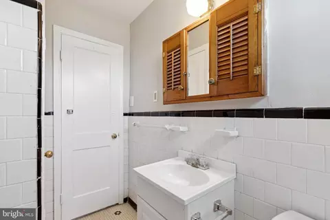 313 Charter Oak Ave, Baltimore, MD 21212 photo 33