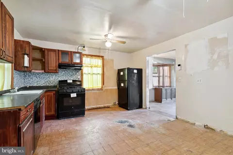 313 Charter Oak Ave, Baltimore, MD 21212 photo 16