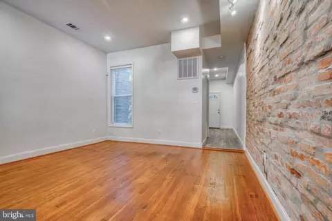 529 E 38th St, Baltimore, MD 21218 photo 31