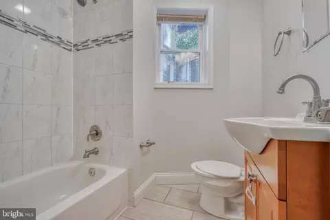 529 E 38th St, Baltimore, MD 21218 photo 22