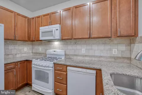 529 E 38th St, Baltimore, MD 21218 photo 14