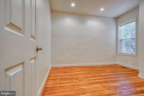 529 E 38th St, Baltimore, MD 21218 photo 19