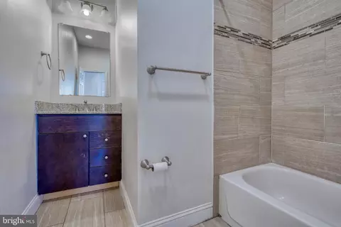 529 E 38th St, Baltimore, MD 21218 photo 28