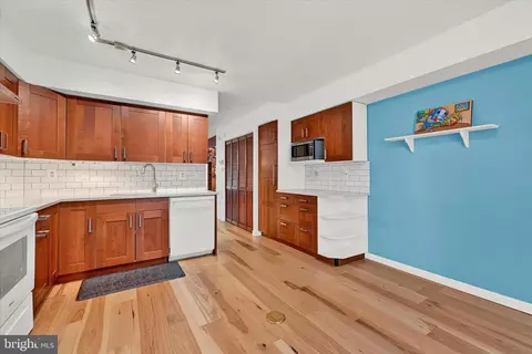 124 N Wolfe St, Baltimore, MD 21231 photo 8