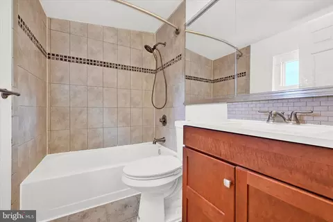 124 N Wolfe St, Baltimore, MD 21231 photo 17