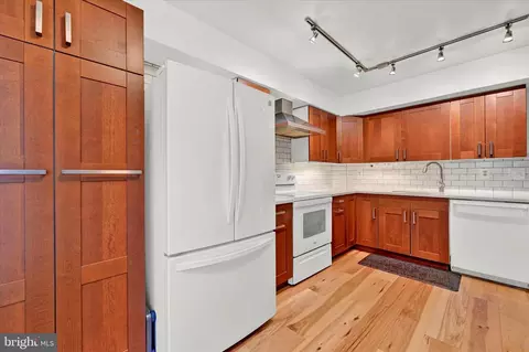 124 N Wolfe St, Baltimore, MD 21231 photo 6