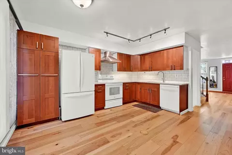 124 N Wolfe St, Baltimore, MD 21231 photo 5