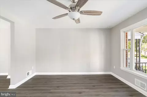 653 Brisbane Rd, Baltimore, MD 21229 photo 13
