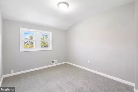 653 Brisbane Rd, Baltimore, MD 21229 photo 10
