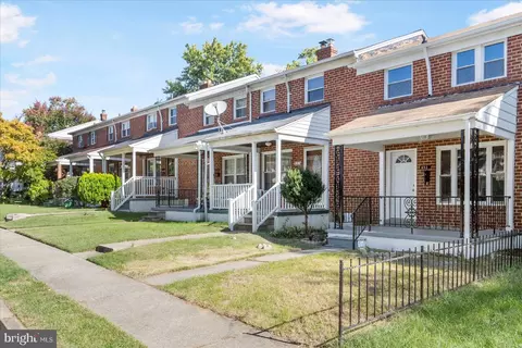 653 Brisbane Rd, Baltimore, MD 21229 photo 2