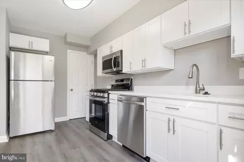 653 Brisbane Rd, Baltimore, MD 21229 photo 7
