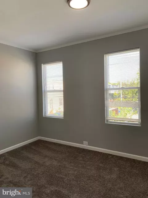 2113 Baker St, Baltimore, MD 21217 photo 9