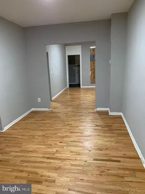 2113 Baker St, Baltimore, MD 21217 photo 4