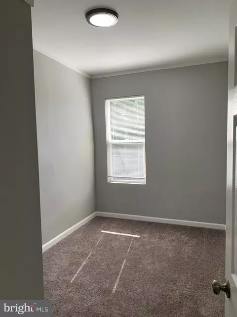2113 Baker St, Baltimore, MD 21217 photo 5