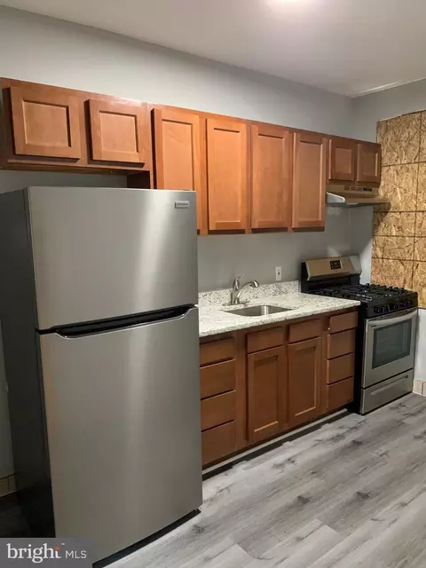 2113 Baker St, Baltimore, MD 21217 photo 2