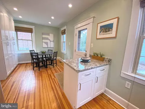 306 Saint Dunstans Rd, Baltimore, MD 21212 photo 21