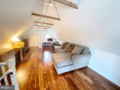 306 Saint Dunstans Rd, Baltimore, MD 21212 photo 32