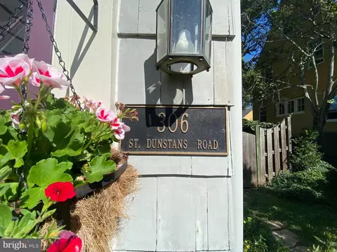 306 Saint Dunstans Rd, Baltimore, MD 21212 photo 3
