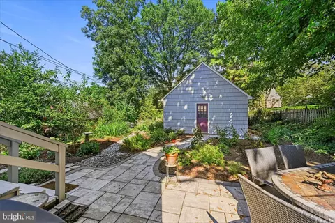 306 Saint Dunstans Rd, Baltimore, MD 21212 photo 38