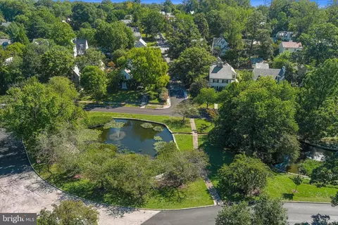 306 Saint Dunstans Rd, Baltimore, MD 21212 photo 49