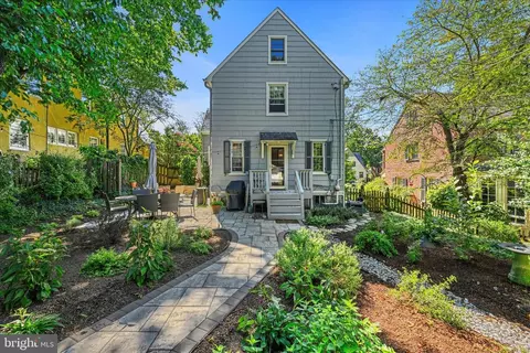 306 Saint Dunstans Rd, Baltimore, MD 21212 photo 40