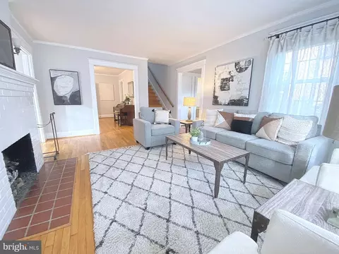 306 Saint Dunstans Rd, Baltimore, MD 21212 photo 9