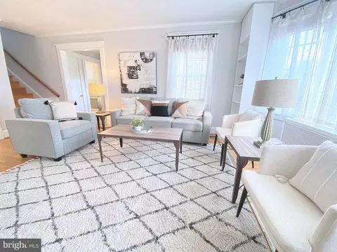 306 Saint Dunstans Rd, Baltimore, MD 21212 photo 10