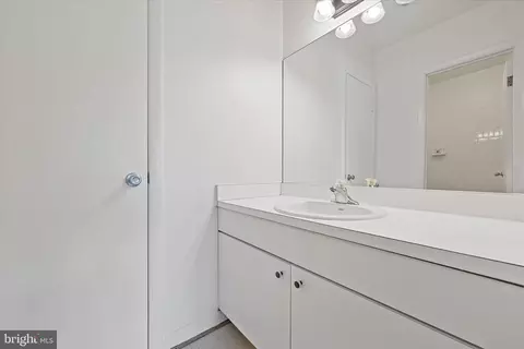 3 Hamill Rd #3F, Baltimore, MD 21210 photo 17