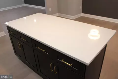 48 Benkert Ave, Baltimore, MD 21229 photo 7