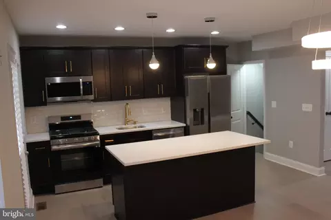 48 Benkert Ave, Baltimore, MD 21229 photo 10