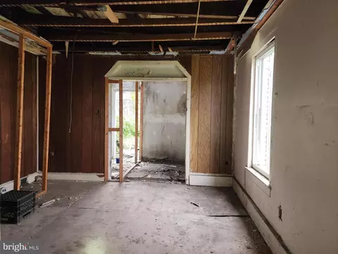 614 Bartlett Ave, Baltimore, MD 21218 photo 8