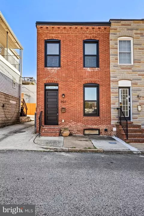 901 S Streeper St, Baltimore, MD 21224 photo 2
