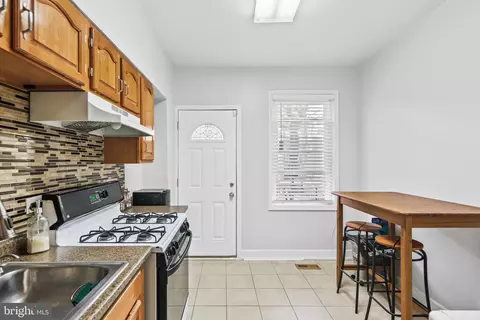 3904 Fairfax Rd, Baltimore, MD 21216 photo 17