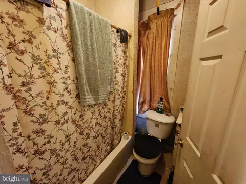 3005 E Monument St, Baltimore, MD 21205 photo 7