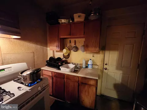 3005 E Monument St, Baltimore, MD 21205 photo 6