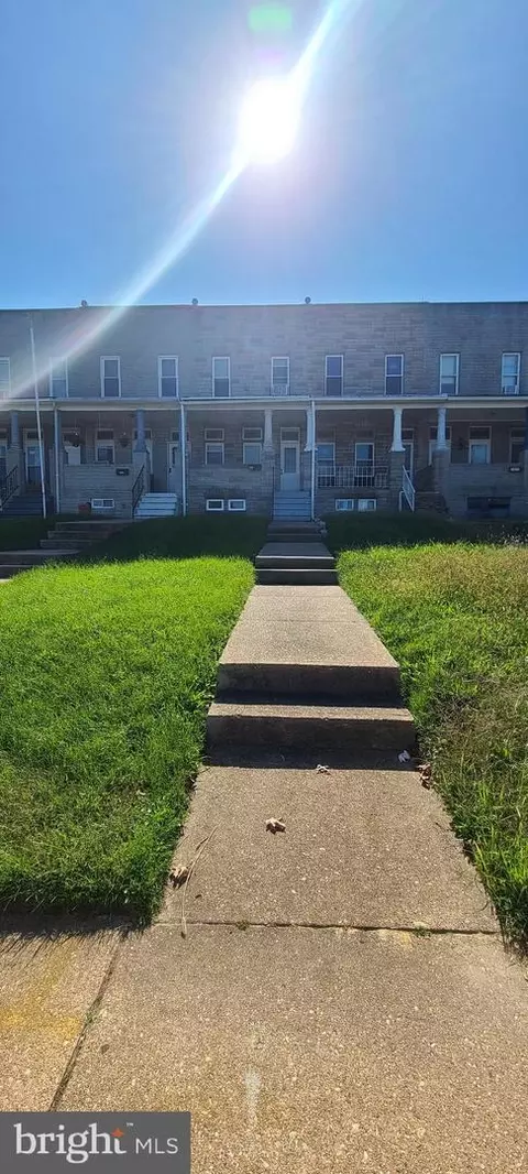 Undisclosed, Baltimore, MD 21229 photo 2