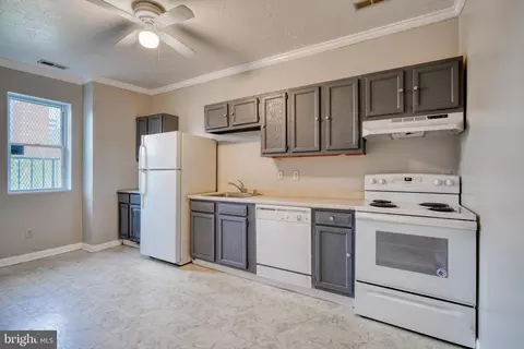322 N Paca St, Baltimore, MD 21201 photo 31