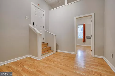 322 N Paca St, Baltimore, MD 21201 photo 4