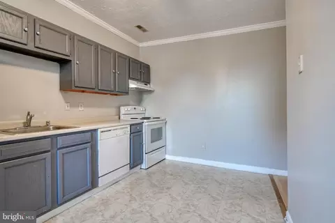 322 N Paca St, Baltimore, MD 21201 photo 23