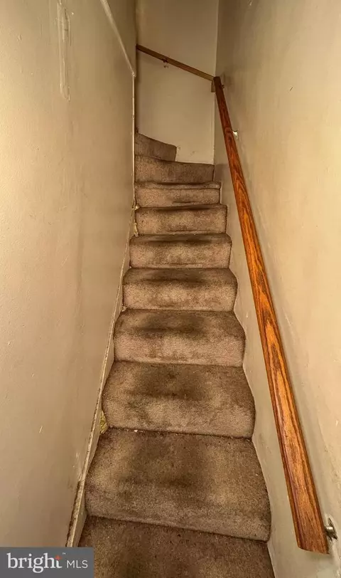 Entry Way - 103 S Monroe St, Baltimore, MD 21223 photo 3 of 3