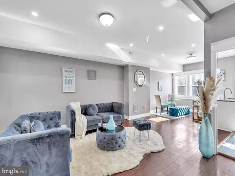 785 Linnard St, Baltimore, MD 21229 photo 1