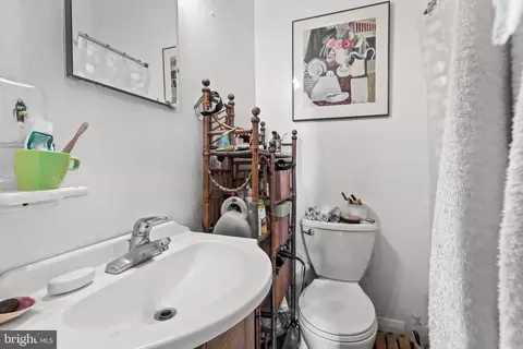 1333 W 40th St, Baltimore, MD 21211 photo 20