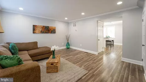 2837 E Federal St, Baltimore, MD 21213 photo 2