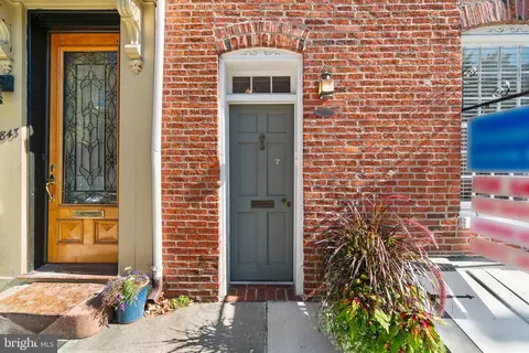 Entry Way - 845 S Bond St, Baltimore, MD 21231 photo 1 of 9