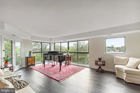 1040 Deer Ridge Dr #300, Baltimore, MD 21210