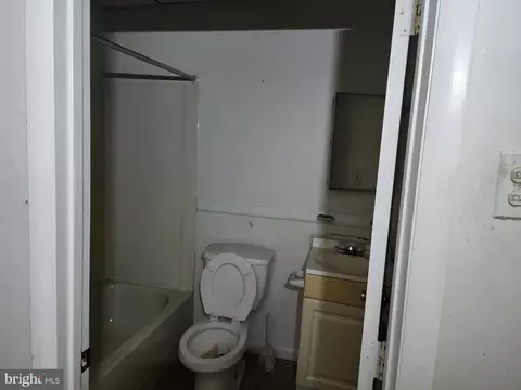 1836 Hope St, Baltimore, MD 21202 photo 7