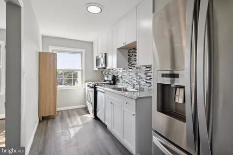4248 Elsa Ter, Baltimore, MD 21211 photo 9