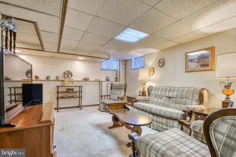 4131 Shannon Dr, Baltimore, MD 21213 photo 48