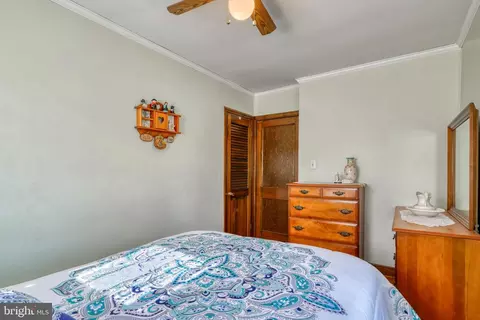 4131 Shannon Dr, Baltimore, MD 21213 photo 40